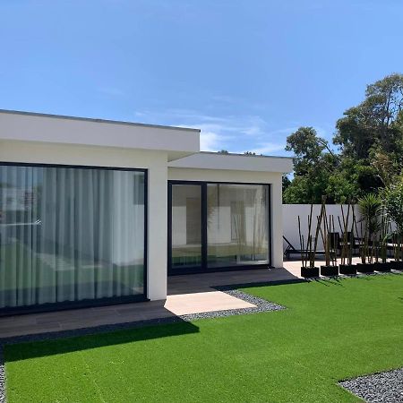 Oliver Beach House Poco da Cruz Kültér fotó